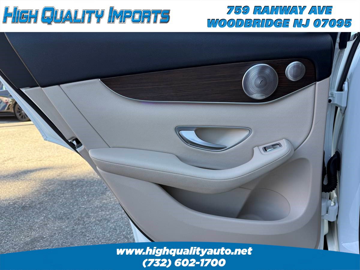 Used 2021 Mercedes-Benz GLC 300 4MATIC w/ Multimedia Package image 55