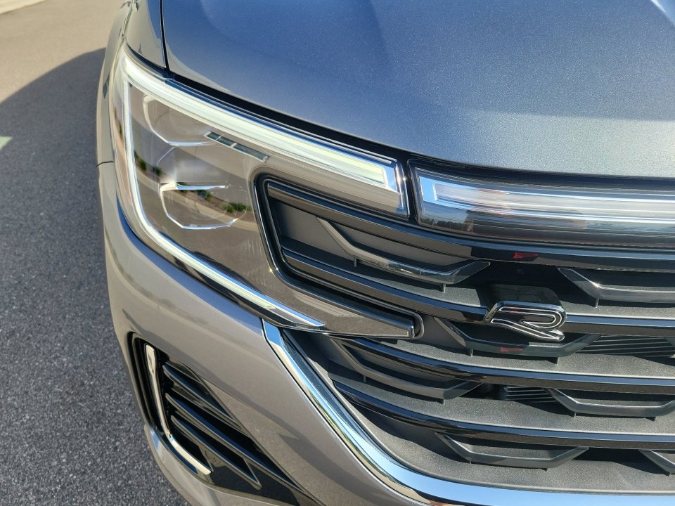 New 2025 Volkswagen Atlas SEL Premium R-Line image 24