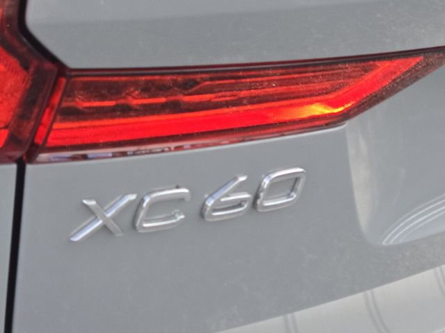Certified 2024 Volvo XC60 B5 Plus w/ Protection Package Premier AWD/4WD image 11