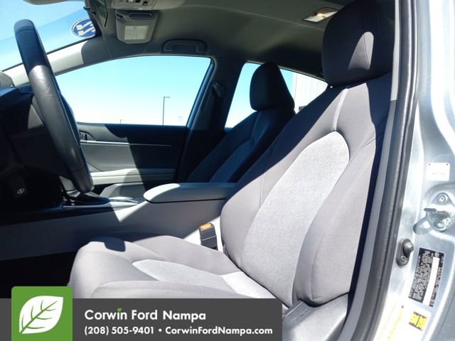 Used 2022 Toyota Camry LE w/ Cold Weather Package AWD/4WD image 23