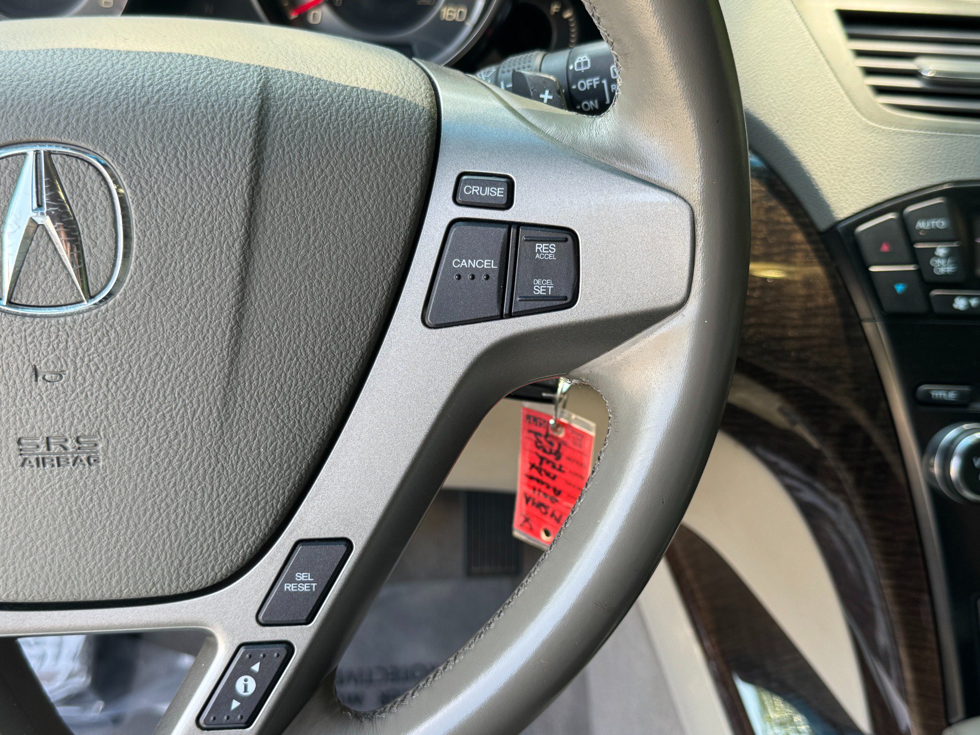 Used 2011 Acura MDX w/ Technology Package AWD/4WD image 36