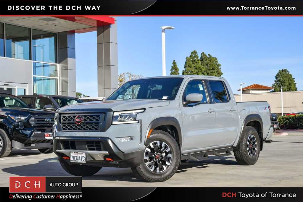 Used 2023 Nissan Frontier Pro-X w/ Tow Package image 1