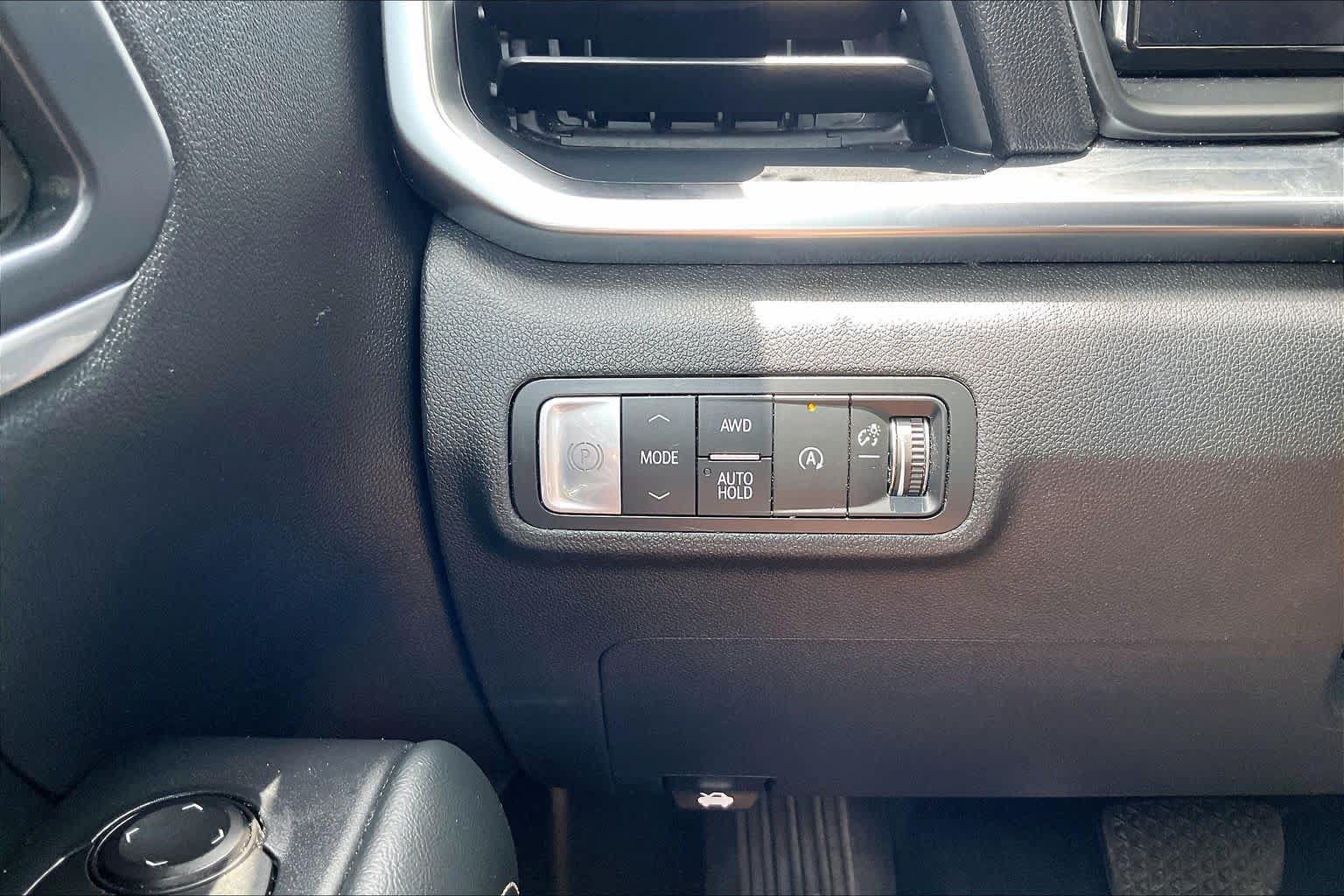 Used 2026 GMC Terrain Elevation AWD/4WD image 32