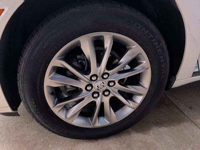 Used 2023 Buick Enclave Avenir w/ Avenir Technology Package image 25