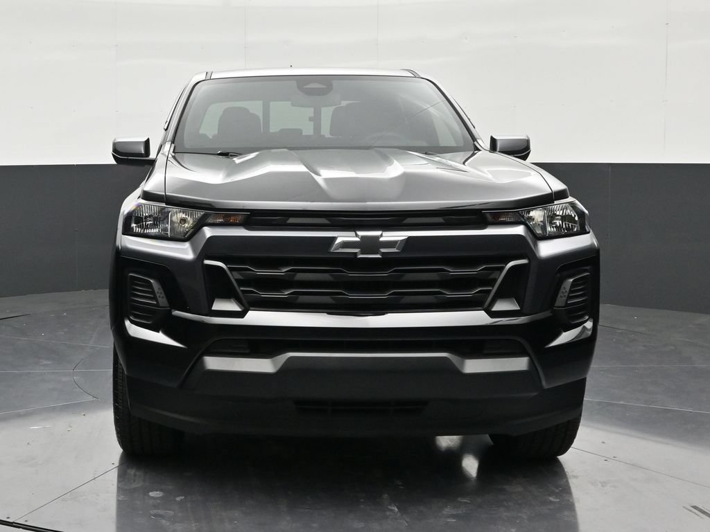Used 2025 Chevrolet Colorado LT RWD image 8