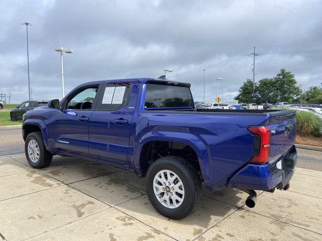 Used 2025 Toyota Tacoma SR5 AWD/4WD image 8