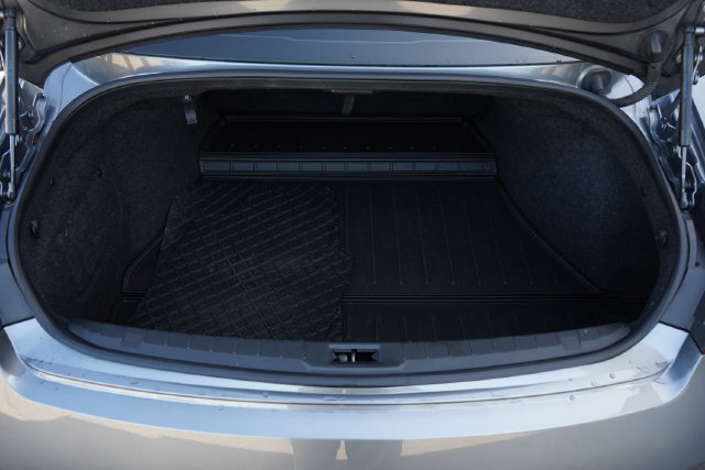 Used 2022 INFINITI Q60 Red Sport 400 w/ Cargo Package RWD image 8