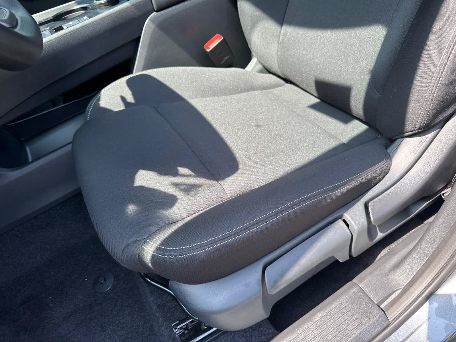 Used 2026 Nissan Rogue S AWD/4WD image 16