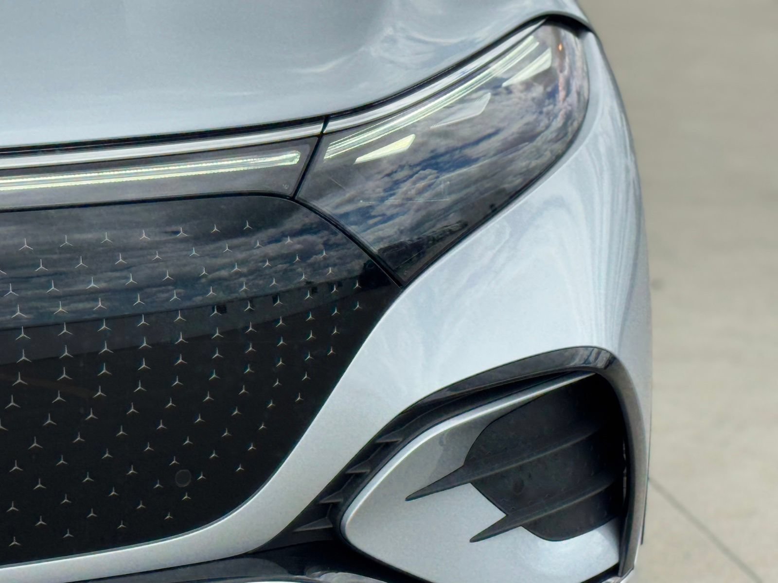 New 2026 Mercedes-Benz EQS 400 4MATIC SUV image 6