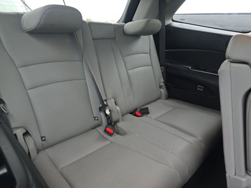 Used 2017 Honda Pilot EX-L image 24
