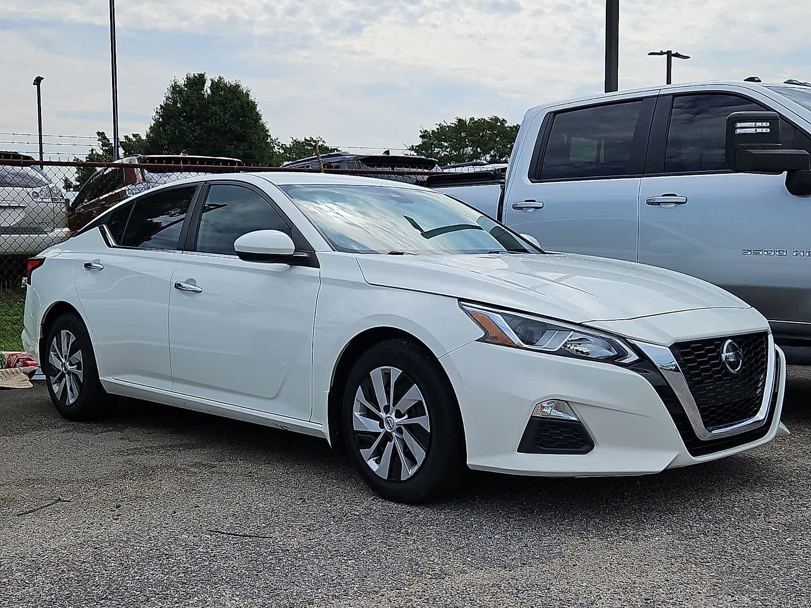Used 2021 Nissan Altima 2.5 S w/ Driver Assist Package FWD image 2
