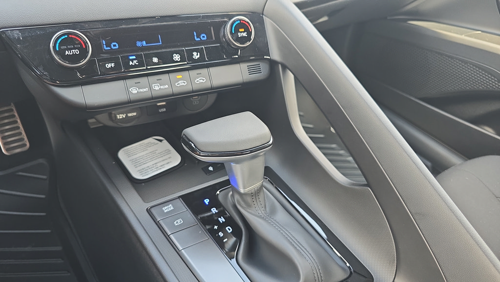 New 2026 Hyundai Elantra Sport FWD image 21
