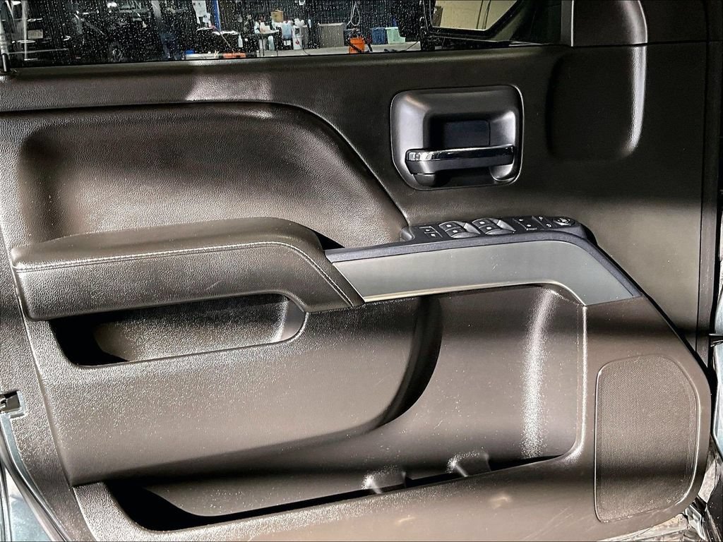 Used 2019 Chevrolet Silverado 1500 LT w/ All Star Edition AWD/4WD image 9