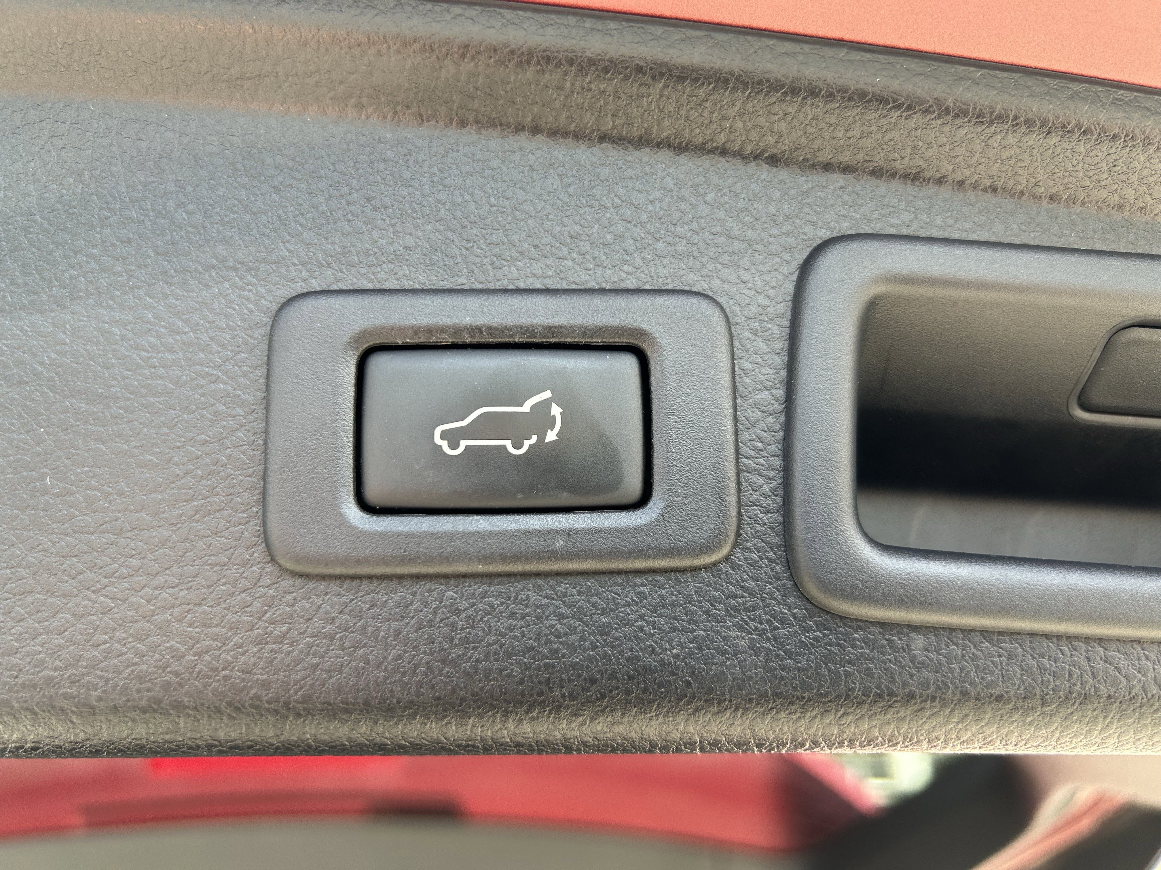 Used 2015 Subaru Forester 2.5i Touring w/ Eyesight & Navigation System AWD/4WD image 28