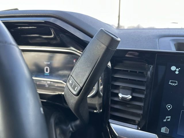 Used 2025 Chevrolet Silverado 1500 LT image 15