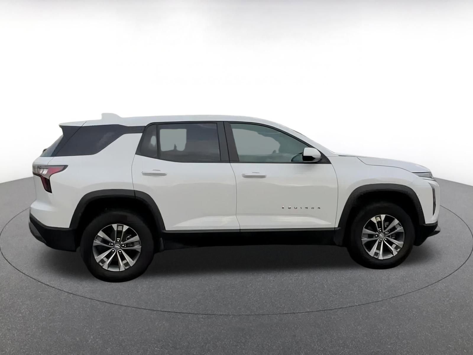 Used 2025 Chevrolet Equinox LT image 16