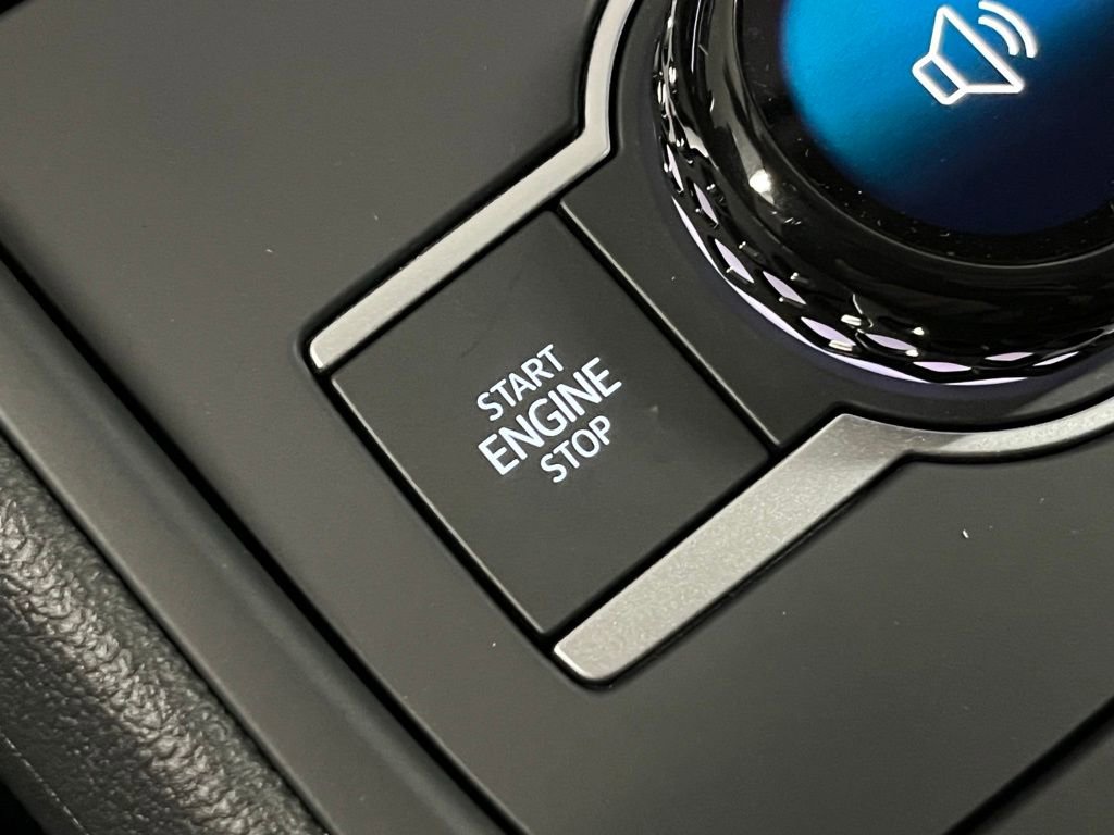 New 2026 Volkswagen Tiguan SE AWD/4WD image 17