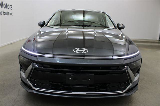 Used 2025 Hyundai Sonata SEL FWD image 7