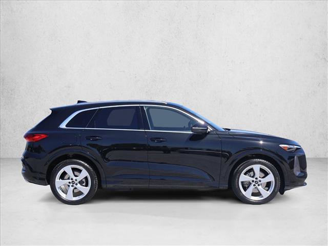 Used 2025 Audi Q5 Prestige AWD/4WD image 4