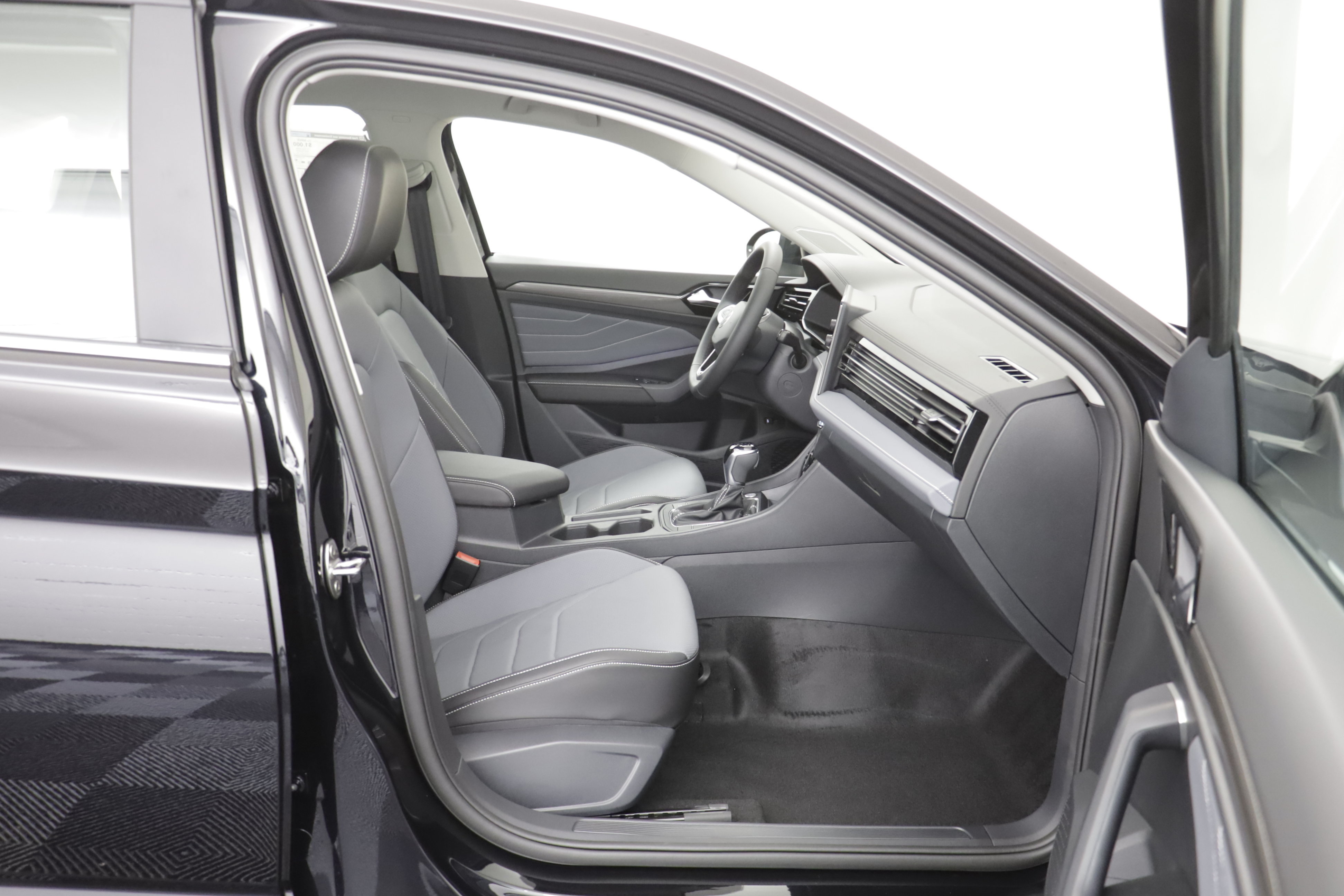 New 2027 Volkswagen Jetta SEL FWD image 22