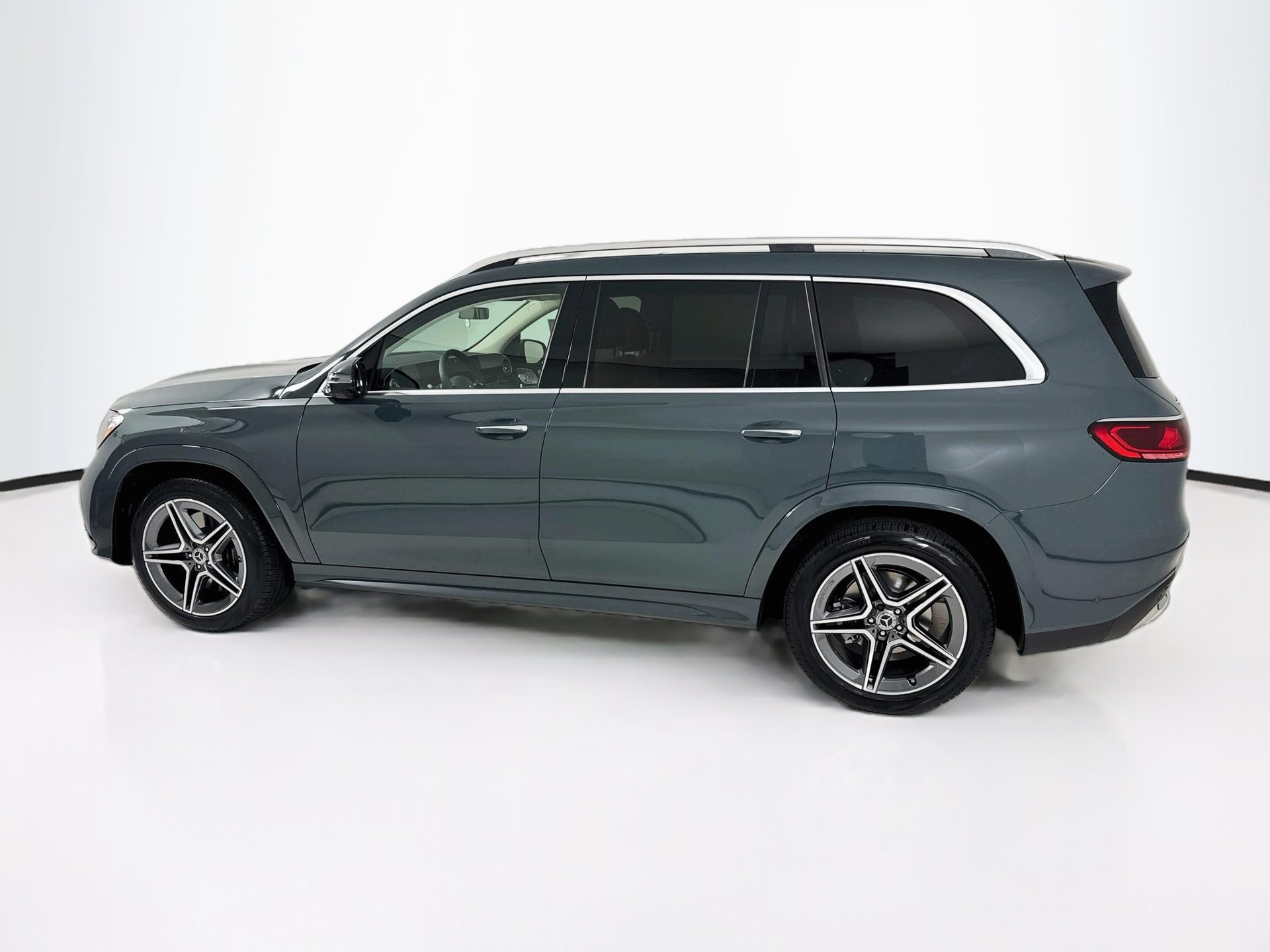 New 2027 Mercedes-Benz GLS 450 4MATIC image 5