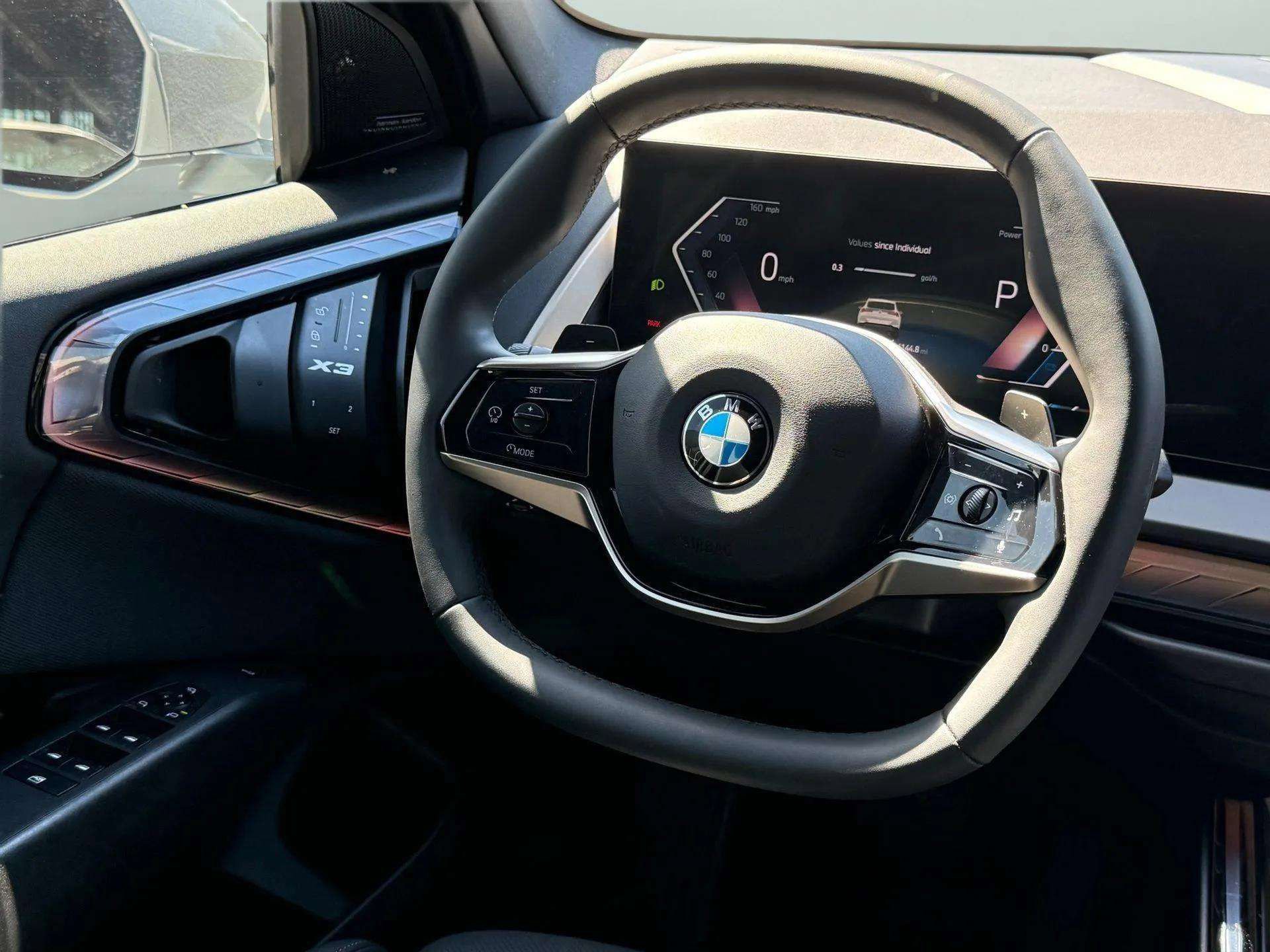 Used 2025 BMW X3 xDrive30i w/ Convenience Package image 24