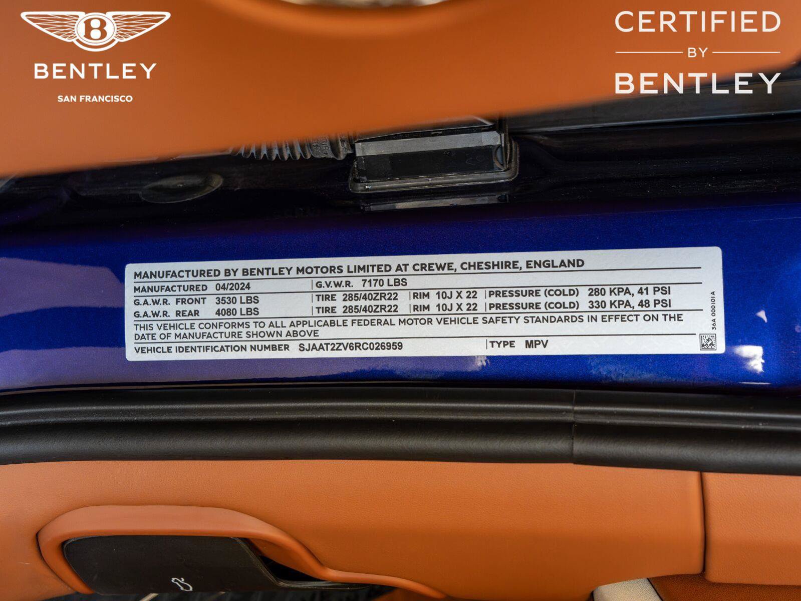 Used 2024 Bentley Bentayga AWD/4WD image 33
