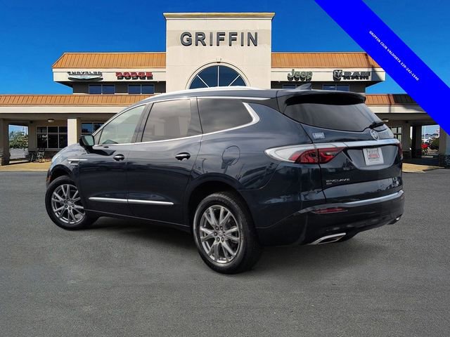 Used 2023 Buick Enclave Premium w/ Experience Buick Package image 9