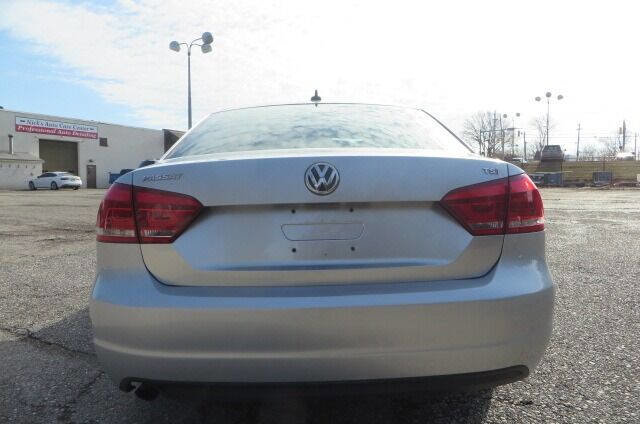 Used 2014 Volkswagen Passat 1.8T Wolfsburg Edition image 26