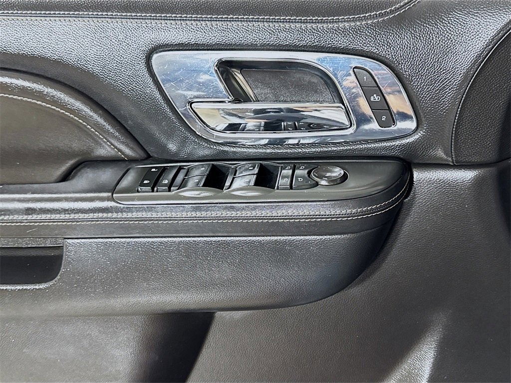 Used 2012 Cadillac Escalade ESV Platinum image 16