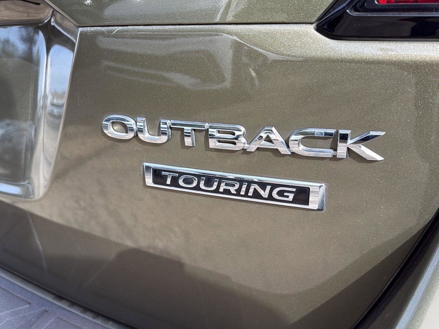 Used 2021 Subaru Outback Touring w/ Popular Package #2 image 11