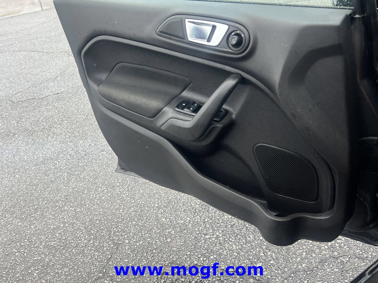 Used 2015 Ford Fiesta SE FWD image 16