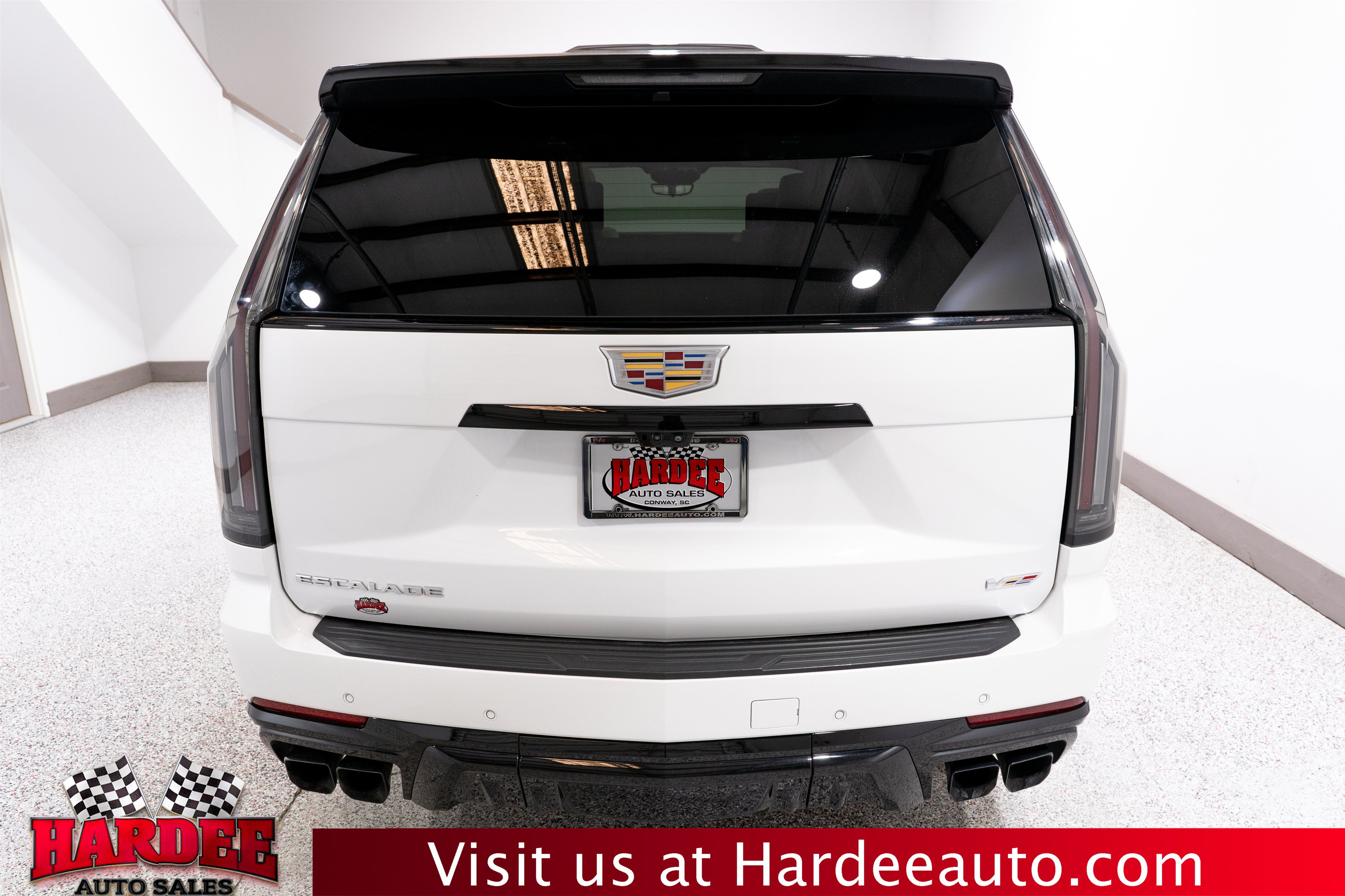 Used 2025 Cadillac Escalade V w/ LPO, Floor Liner Package AWD/4WD image 4