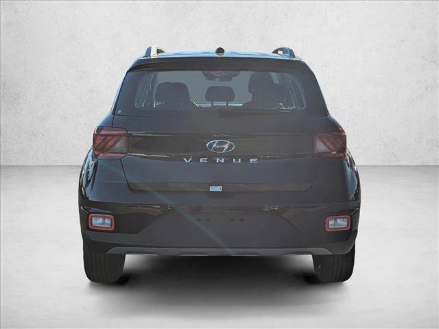 New 2026 Hyundai Venue SEL FWD image 7