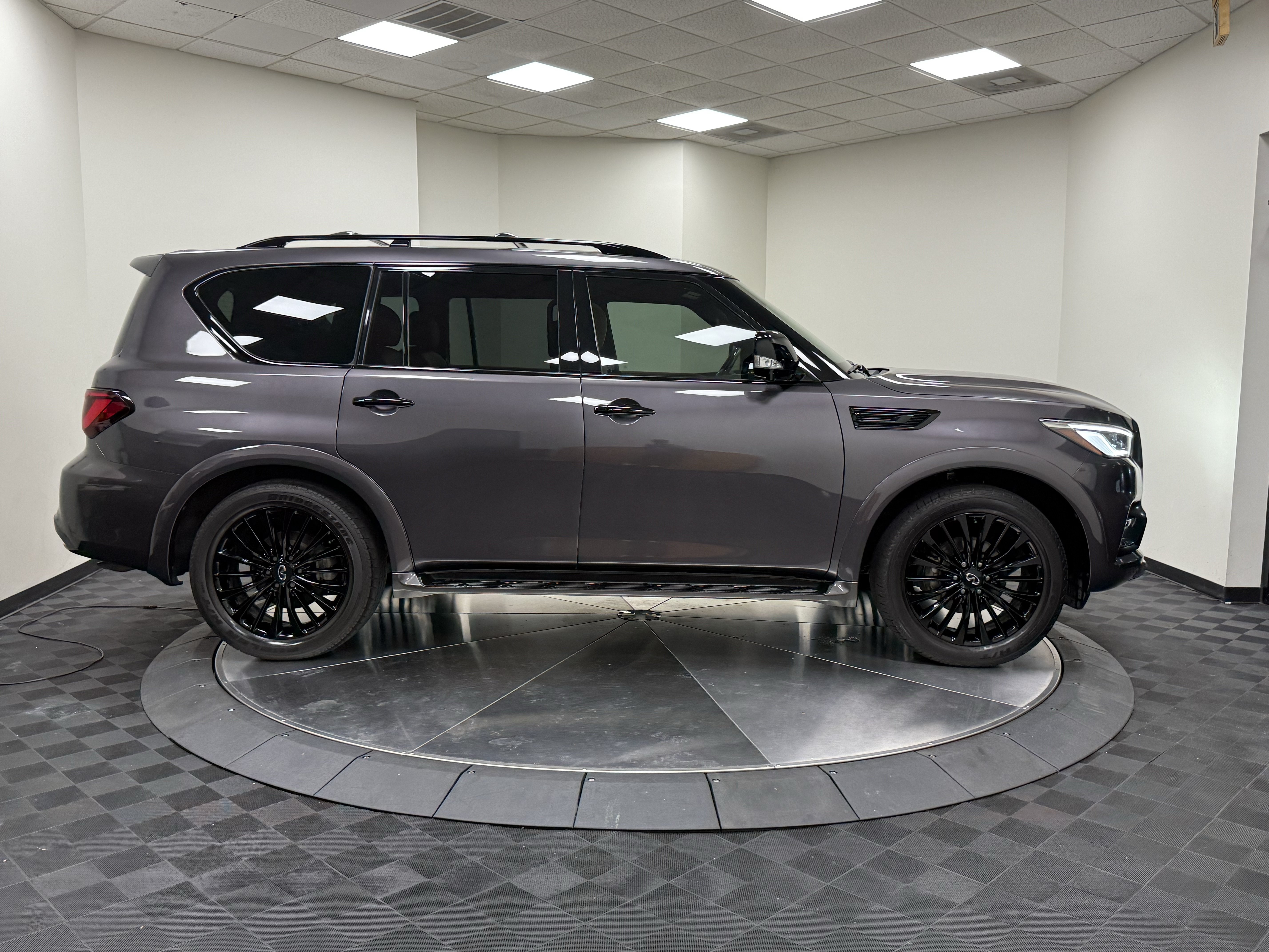 Certified 2023 INFINITI QX80 Sensory w/ Cargo Package RWD image 8