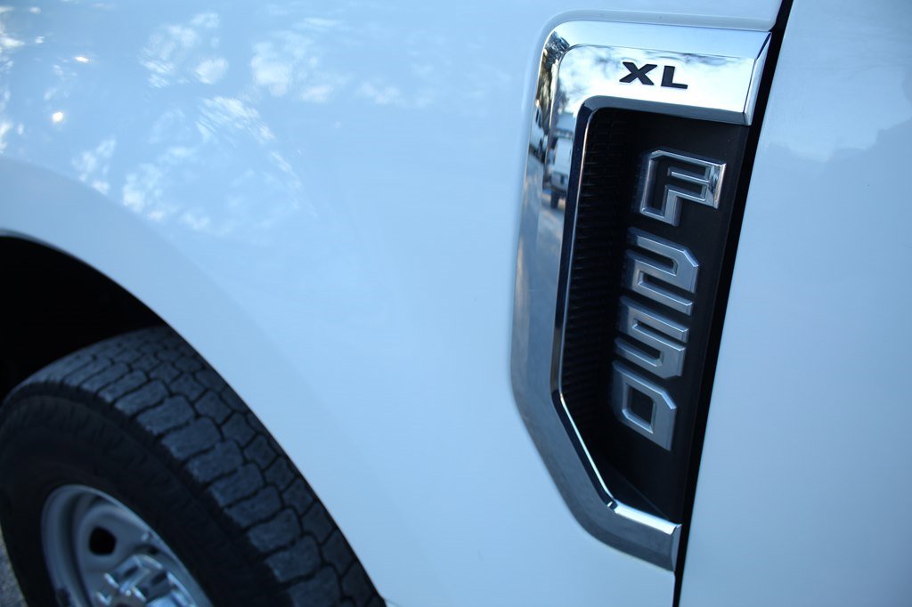 Used 2021 Ford F250 XL w/ Power Equipment Group image 9