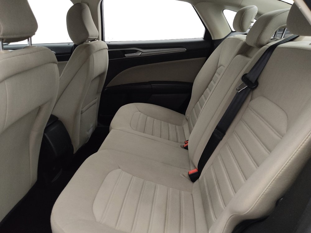 Used 2020 Ford Fusion S image 18