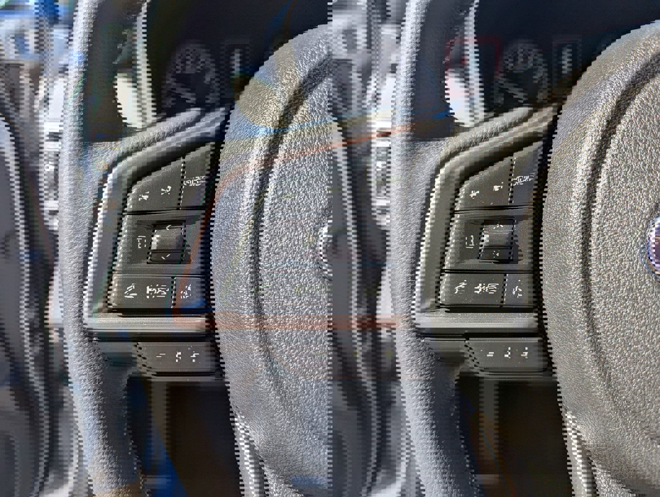 New 2025 Subaru Outback Limited image 11
