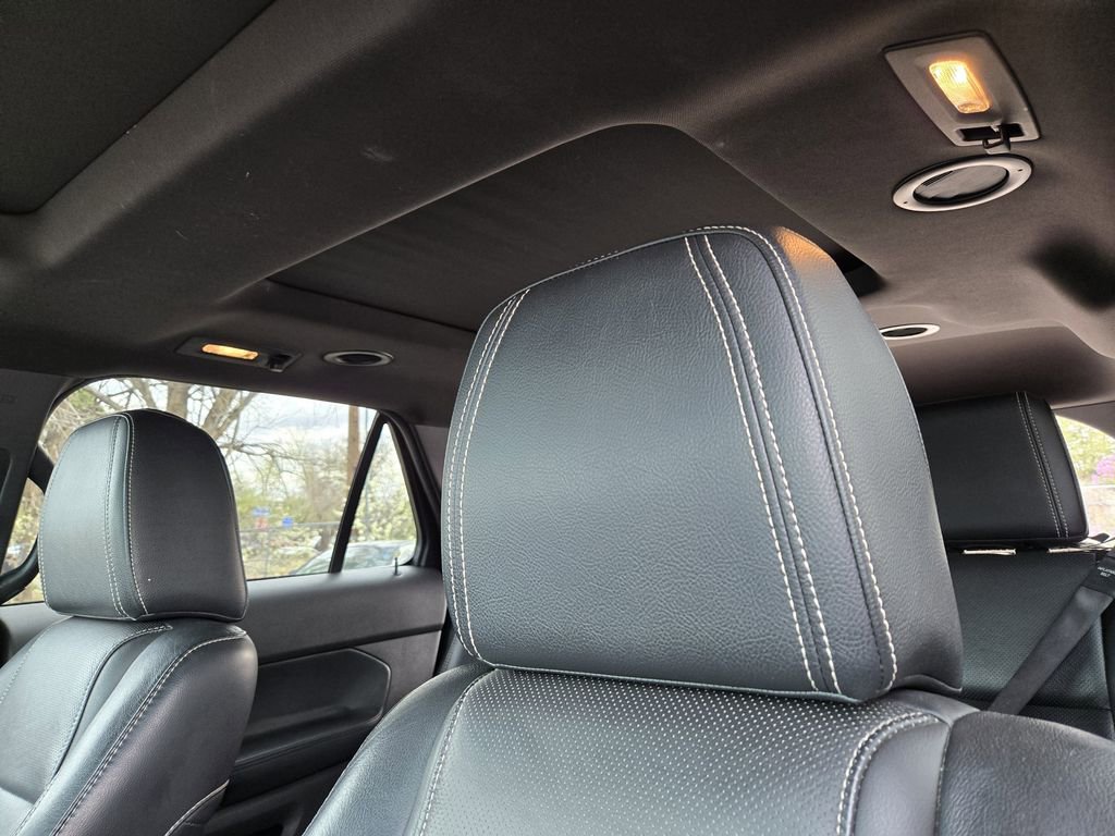 Used 2013 Ford Explorer Sport image 16