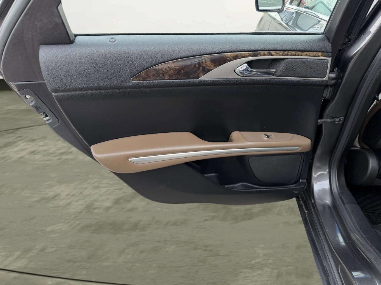 Used 2015 Lincoln MKZ Hybrid w/ Equipment Group 202A Reserve image 18