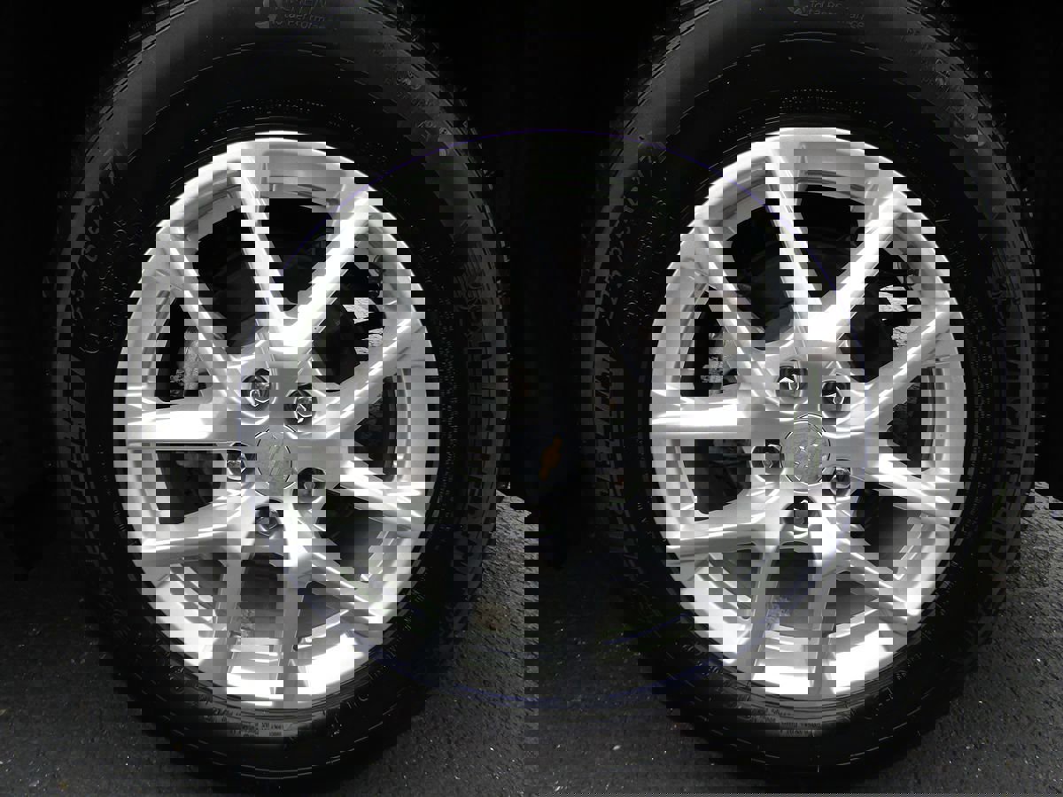 Used 2023 Chevrolet Equinox LT image 36