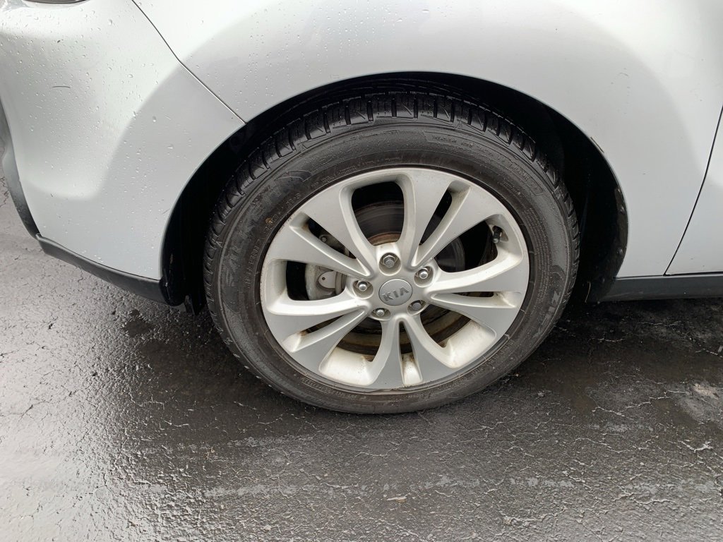 Used 2015 Kia Soul + w/ Primo Package image 9