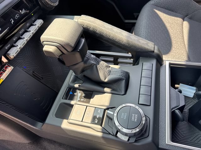 New 2026 Toyota 4Runner SR5 AWD/4WD image 15