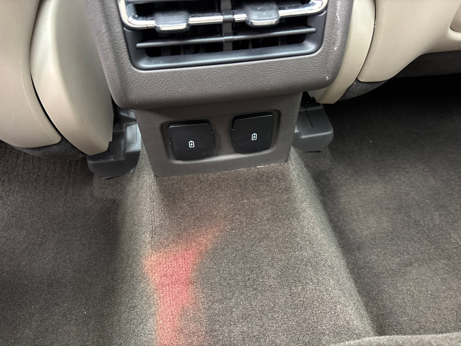 Certified 2024 Lincoln Corsair AWD w/ Equipment Group 101A image 33