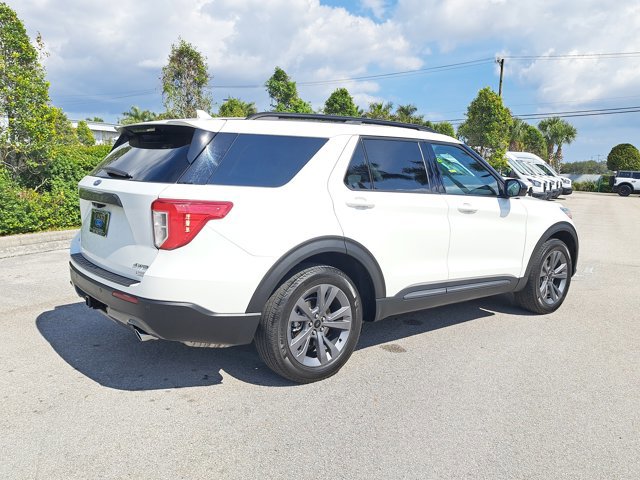Certified 2023 Ford Explorer XLT w/ Equipment Group 202A image 7