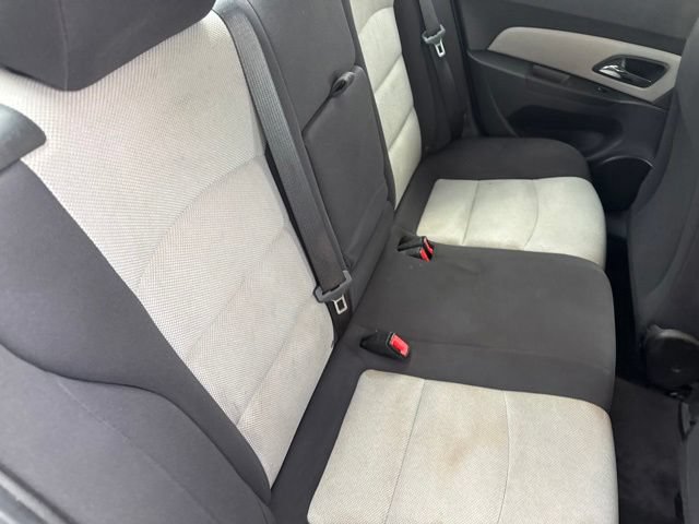 Used 2013 Chevrolet Cruze LS FWD image 16