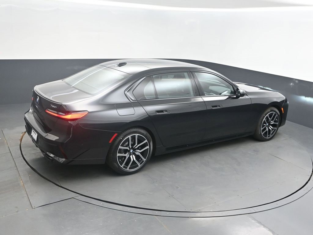 New 2026 BMW 760i xDrive w/ Executive Package image 30