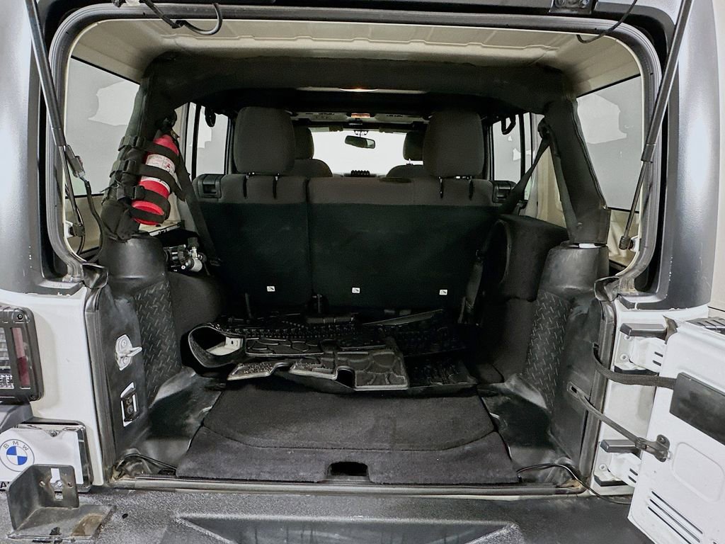 Used 2018 Jeep Wrangler Unlimited Sport S image 23