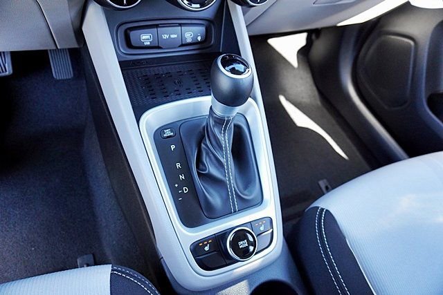 Certified 2026 Hyundai Venue SEL image 31