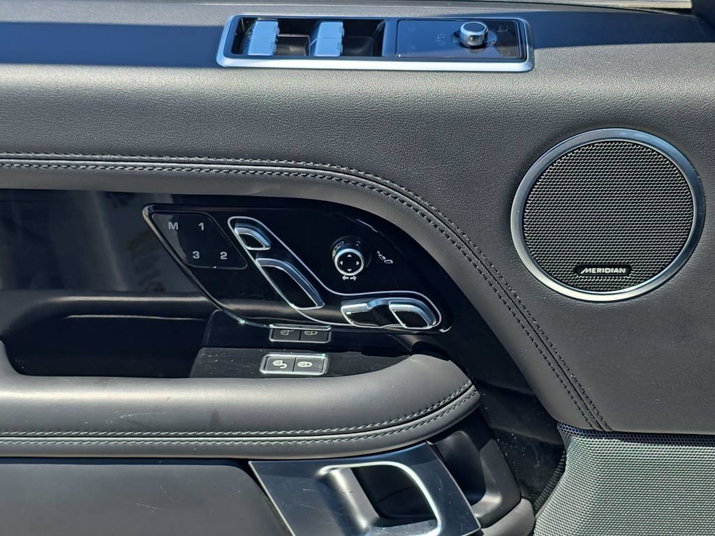 Used 2019 Land Rover Range Rover Supercharged AWD/4WD image 31